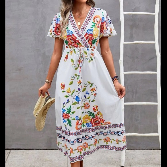 Boho Floral Print flutter Butterfly Sleeve Dress - Picture 6 of 8